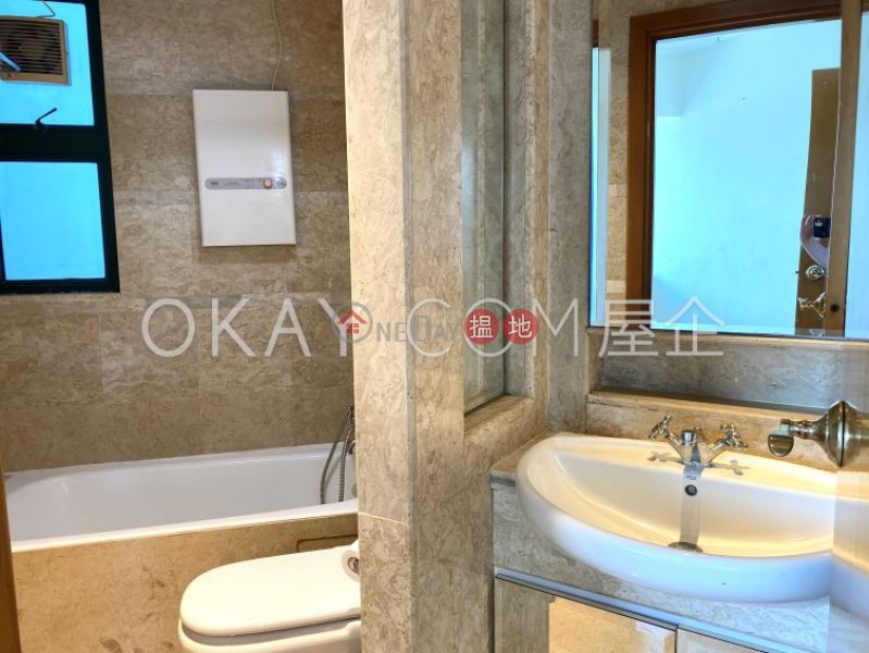 HK$ 25,000/ month, Manhattan Heights, Western District Practical 1 bedroom with sea views | Rental