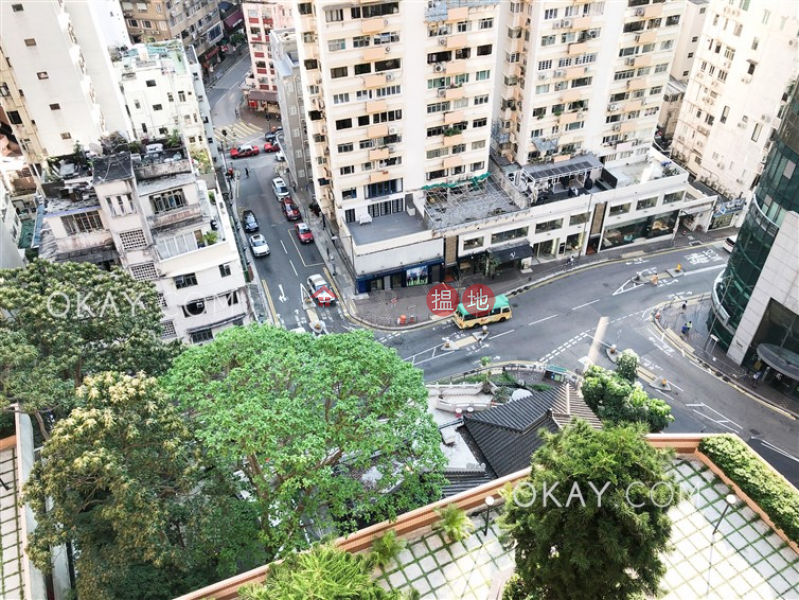 HK$ 45,000/ month San Francisco Towers Wan Chai District | Tasteful 3 bedroom with balcony & parking | Rental
