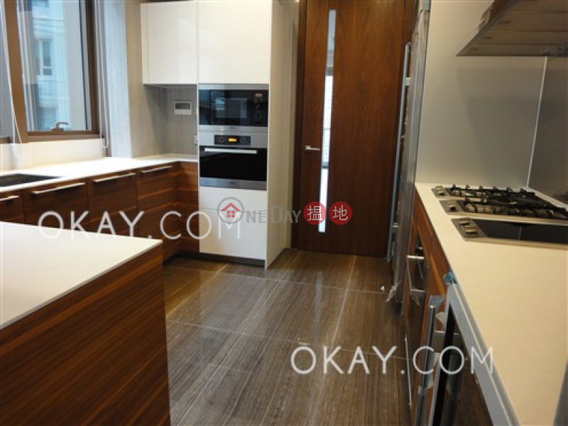 HK$ 65M | The Signature, Wan Chai District Stylish 3 bedroom on high floor with balcony & parking | For Sale