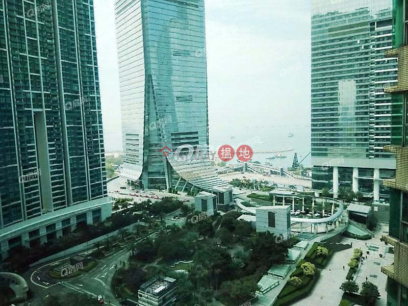 The Waterfront Phase 1 Tower 2 | 3 bedroom Low Floor Flat for Sale | The Waterfront Phase 1 Tower 2 漾日居1期2座 Sales Listings