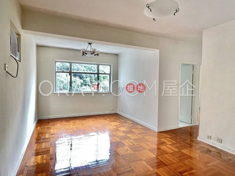 Gorgeous 2 bedroom with parking | Rental, Shan Kwong Tower 山光苑 Rental Listings | Wan Chai District (OKAY-R103232)