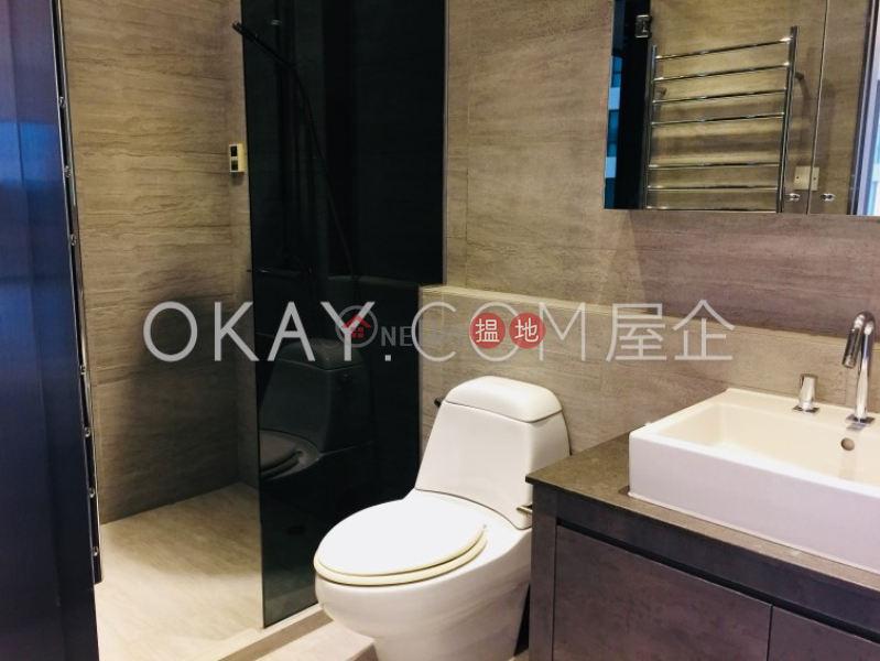 HK$ 80,000/ month | Silver Fair Mansion Wan Chai District | Lovely penthouse with terrace, balcony | Rental