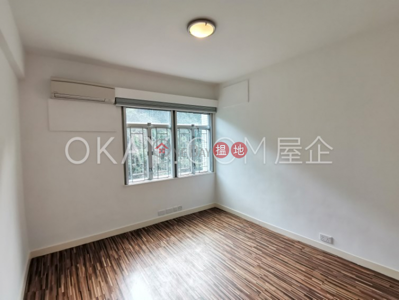 Efficient 3 bedroom with balcony & parking | For Sale | Greenville Gardens 嘉苑 Sales Listings