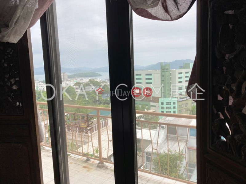 HK$ 9.8M Sun King Terrace, Sai Kung | Generous house with rooftop & parking | For Sale