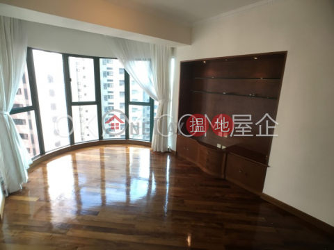 Rare 2 bedroom with parking | Rental, Hillsborough Court 曉峰閣 | Central District (OKAY-R25085)_0