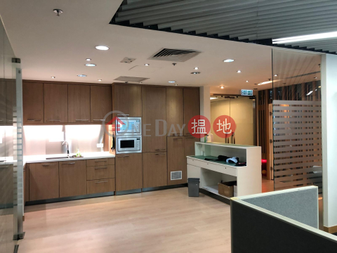 Stunning interior design, panoramic views, grand lobby. | Ever Gain Plaza Tower 1 永得利廣場座 1座 _0