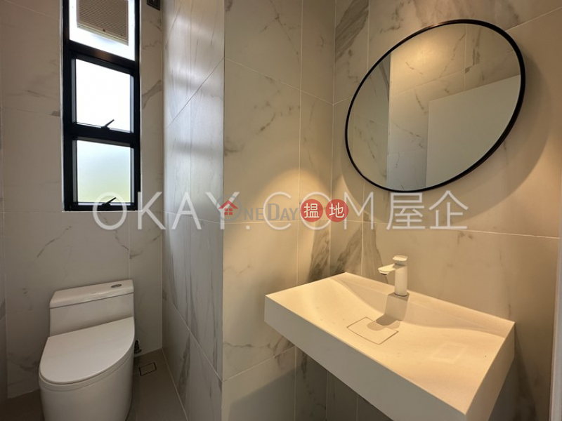 HK$ 83,000/ month, Block 1 Banoo Villa | Southern District | Stylish 3 bedroom with sea views, balcony | Rental
