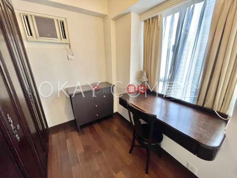 Generous 1 bedroom on high floor | Rental, 10-12 Staunton Street | Central District Hong Kong, Rental HK$ 28,000/ month