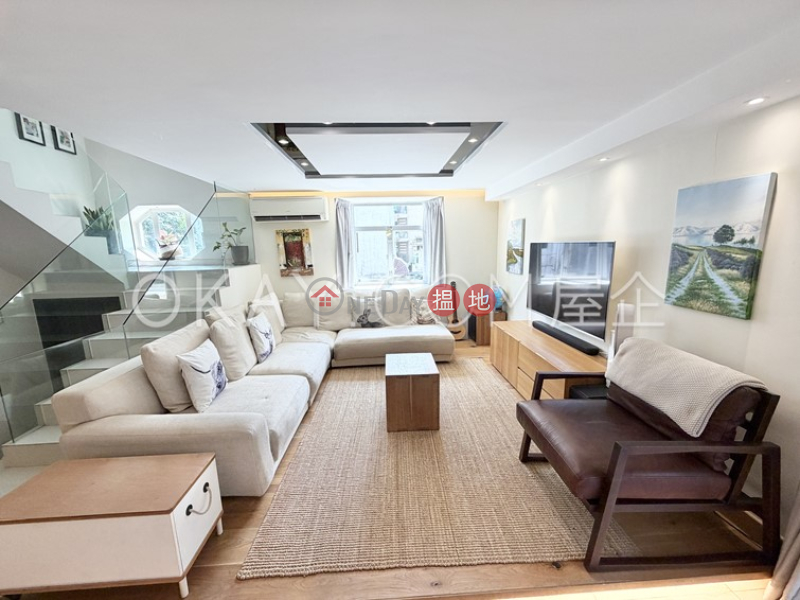3房2廁,露台,獨立屋黃竹山新村出售單位|黃竹山新村(Wong Chuk Shan New Village)出售樓盤 (OKAY-S811489)