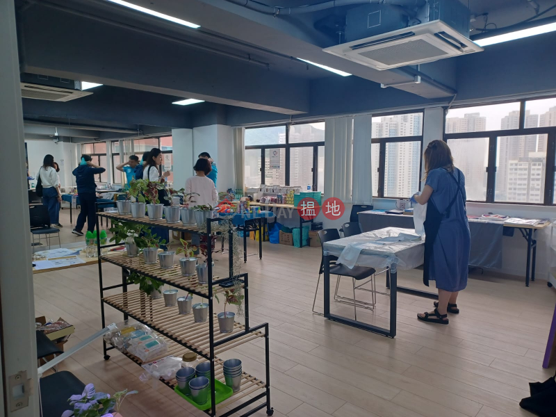 HK$ 6,300/ month | Vita Tower, Southern District Bright and Cozy Creative workshops and Storage Spaces