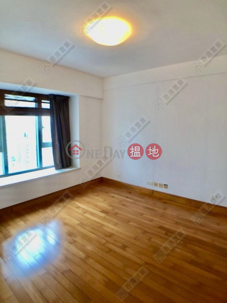Property Search Hong Kong | OneDay | Residential, Sales Listings | Three bedrooms and one apartment in The Harbourside