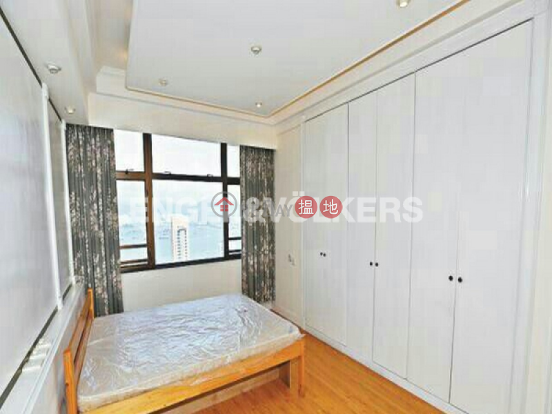 3 Bedroom Family Flat for Sale in Mid Levels West | Parkway Court 寶威閣 Sales Listings