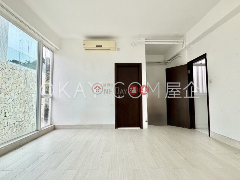 HK$ 27,000/ month | New Villa Cecil - Phase 1 | Cheung Chau, Generous house with sea views, rooftop & balcony | Rental