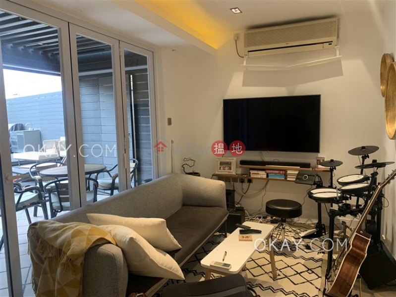HK$ 30,000/ month | Sunrise House, Central District | Popular 1 bedroom with terrace | Rental
