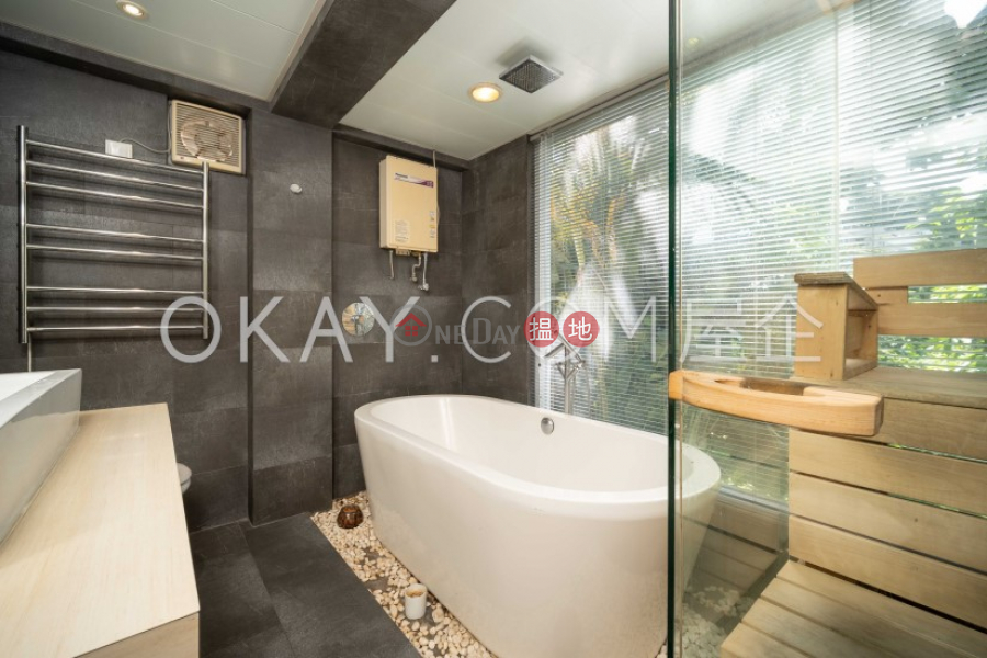 HK$ 25.8M | Mok Tse Che Village, Sai Kung Popular house with balcony & parking | For Sale