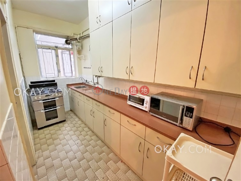 HK$ 25,000/ month | Comfort Building Yau Tsim Mong | Lovely 2 bedroom on high floor | Rental