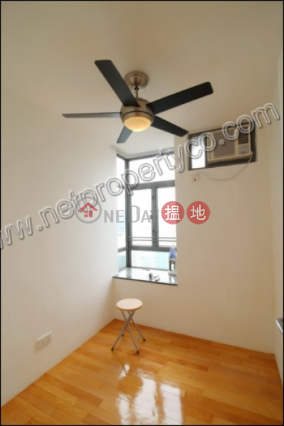 HK$ 45,000/ month, Hollywood Terrace Central District, Apartment with Rooftop for Rent in Sheung Wan