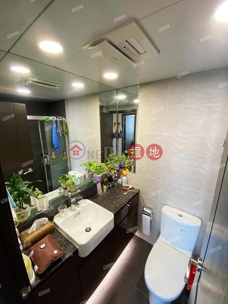 Block 2 Vision City | 3 bedroom Low Floor Flat for Sale | Block 2 Vision City 萬景峰 2座 Sales Listings