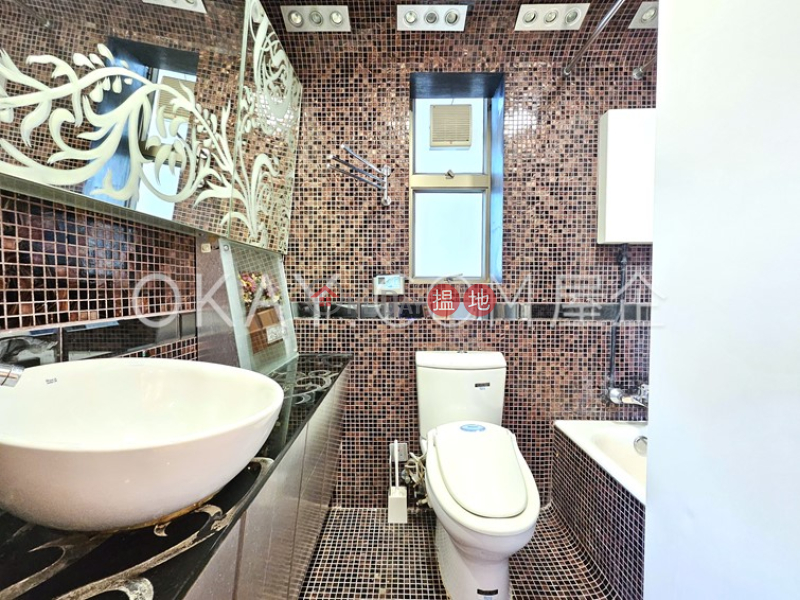 Rare 2 bedroom on high floor with balcony | Rental | The Zenith Phase 1, Block 2 尚翹峰1期2座 Rental Listings
