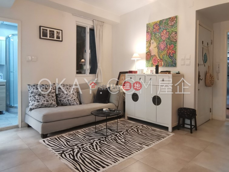 Property Search Hong Kong | OneDay | Residential | Sales Listings | Intimate 1 bedroom in Sheung Wan | For Sale
