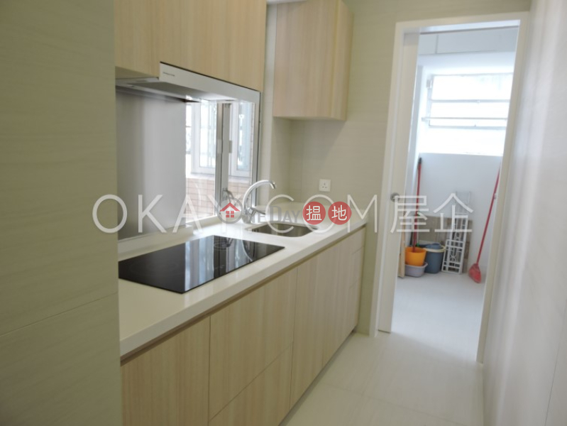 2房1廁,實用率高,連車位,露台滿輝大廈出售單位-11肇輝臺 | 灣仔區香港-出售-HK$ 1,150萬