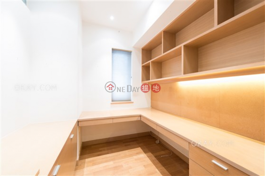 HK$ 105,000/ month Borrett Mansions | Central District, Efficient 4 bedroom with balcony & parking | Rental