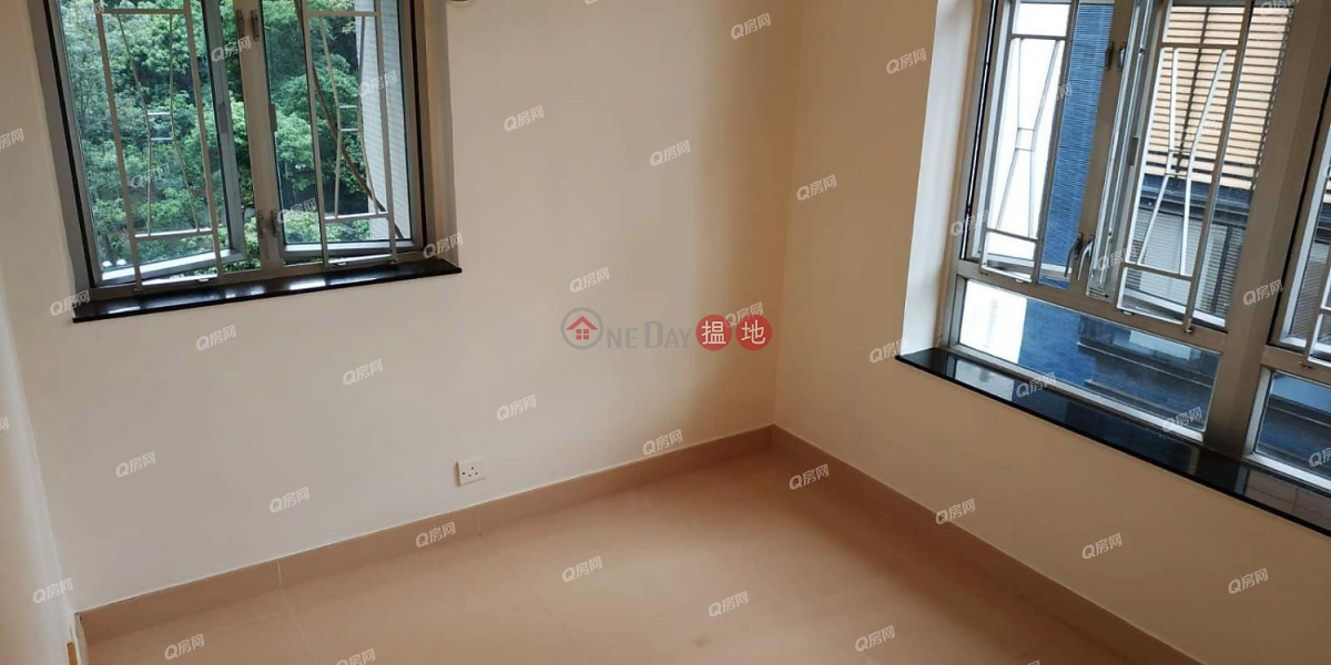 China Tower | Middle | Residential, Rental Listings, HK$ 22,000/ month