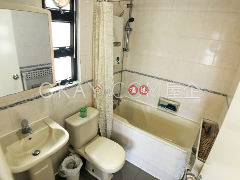 HK$ 8.3M | Parksdale Western District, Lovely 1 bedroom on high floor with sea views | For Sale