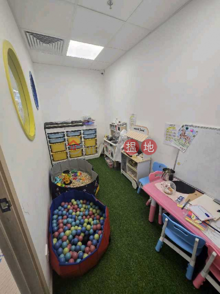 HK$ 12,000/ 月屯門中央廣場|屯門平租樓上舖，適合兒童教室,高級寫字樓,即約即睇