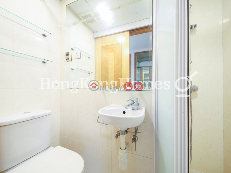 3 Bedroom Family Unit for Rent at Village Tower | Village Tower 山村大廈 Rental Listings