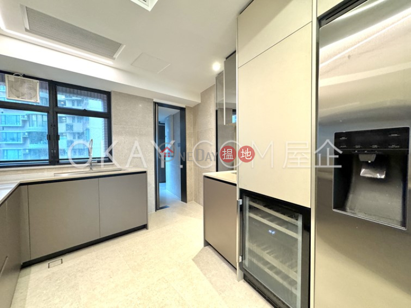 Gorgeous 4 bedroom with balcony & parking | Rental | 17-23 Old Peak Road | Central District | Hong Kong | Rental HK$ 135,000/ month