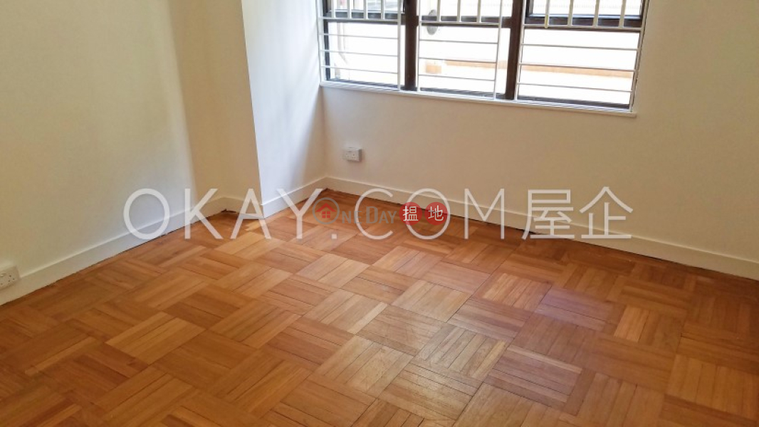 3房2廁,實用率高,連車位碧林大廈出租單位|碧林大廈(POKFULAM MANSION)出租樓盤 (OKAY-R291872)