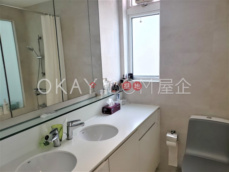 Efficient 3 bedroom with sea views & balcony | For Sale | 16 Discovery Bay Road | Lantau Island | Hong Kong | Sales | HK$ 15.1M