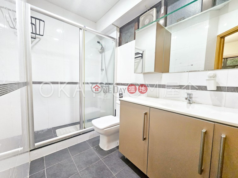 Luxurious 3 bedroom with balcony | Rental | San Francisco Towers 金山花園 Rental Listings