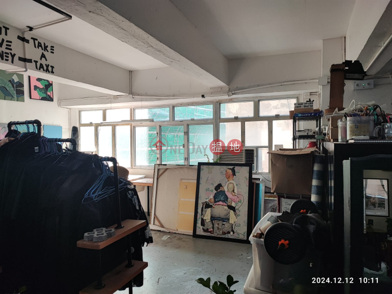 展廳/辦公室/家居陽光充足，空間寬敞|44黃竹坑道 | 南區香港|出售-HK$ 700萬