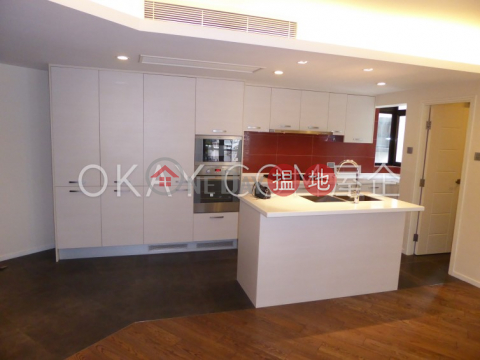 Efficient 3 bedroom on high floor with balcony | Rental | Albron Court 豐樂閣 _0