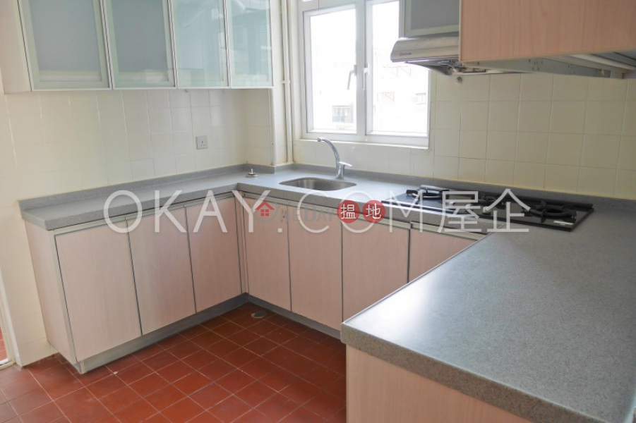 HK$ 50,000/ month, Envoy Garden, Wan Chai District Nicely kept 3 bedroom with balcony & parking | Rental