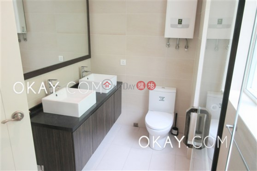 HK$ 43,000/ month, 31-33 Village Terrace | Wan Chai District, Tasteful 2 bedroom in Happy Valley | Rental