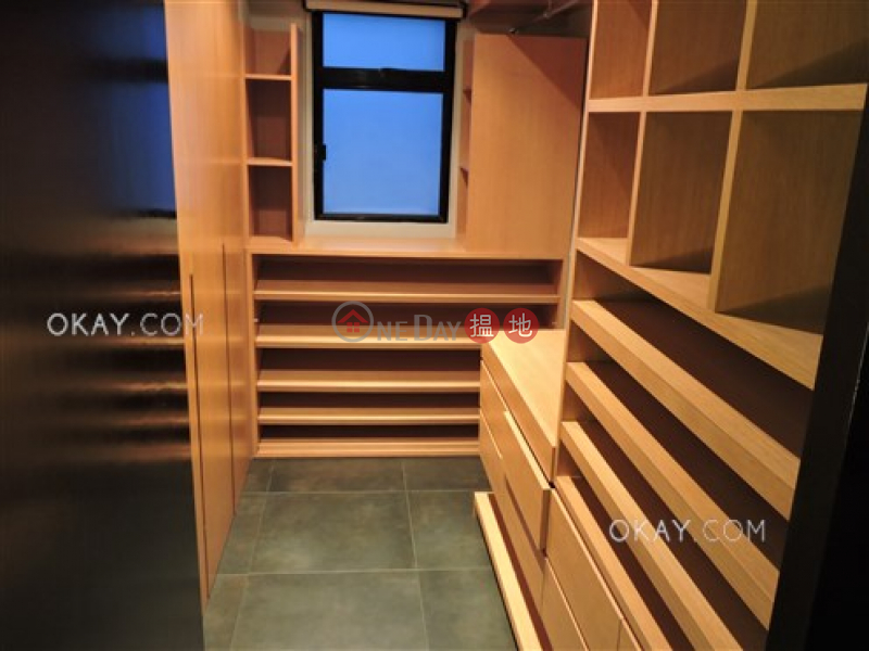 Beautiful 2 bedroom on high floor | For Sale, 10 Robinson Road | Western District, Hong Kong | Sales HK$ 30M