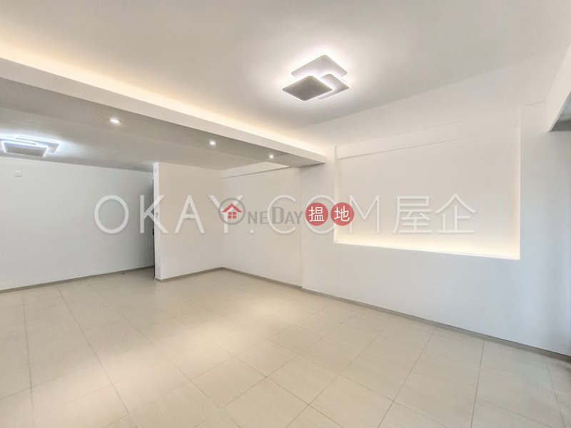 Elegant 4 bedroom with balcony & parking | For Sale | Oxford Court 豐林閣 Sales Listings