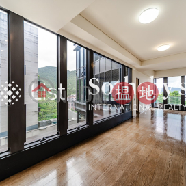 Property for Rent at City Icon with 2 Bedrooms