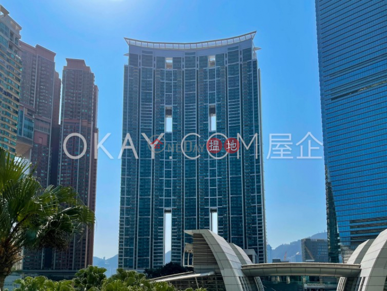 Popular 3 bedroom with balcony & parking | Rental | The Harbourside Tower 3 君臨天下3座 Rental Listings