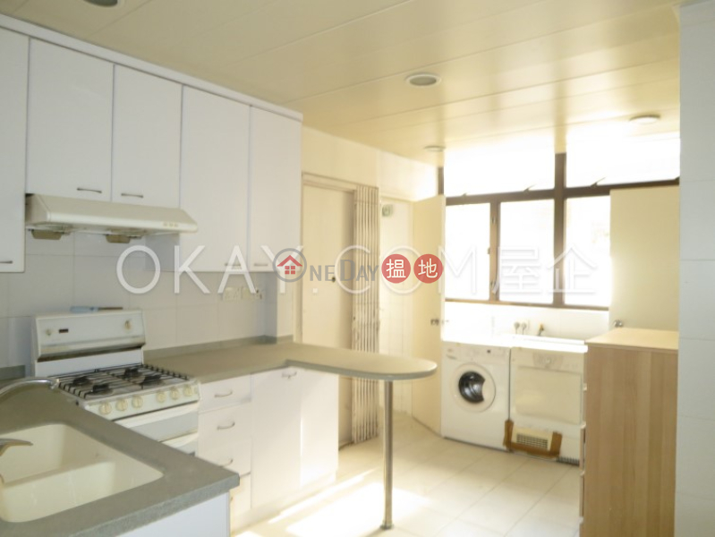 HK$ 69,000/ 月|羅便臣花園大廈-西區|3房2廁,實用率高,連車位,露台羅便臣花園大廈出租單位