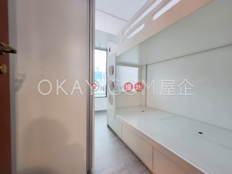 Charming 3 bedroom on high floor with balcony & parking | For Sale | 2 Park Road 柏道2號 Sales Listings