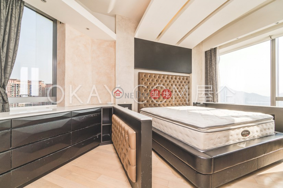 HK$ 90,000/ month The Cullinan Tower 21 Zone 1 (Sun Sky),Yau Tsim Mong | Exquisite 3 bed on high floor with sea views & parking | Rental