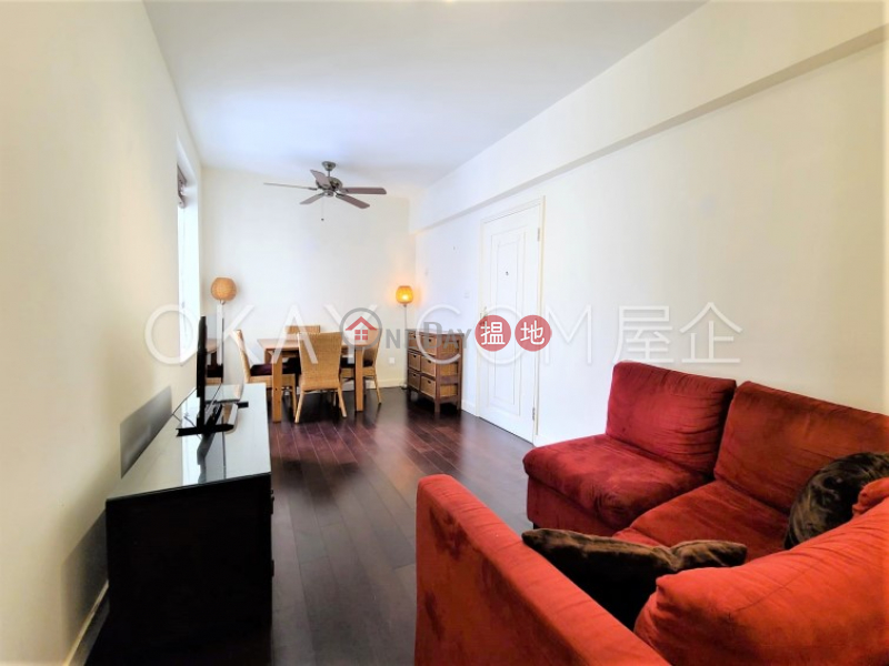 Intimate 1 bedroom in Sheung Wan | Rental | Wing Fai Building 永輝大廈 Rental Listings