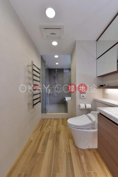 HK$ 31M Breezy Court, Western District, Efficient 3 bedroom with balcony & parking | For Sale
