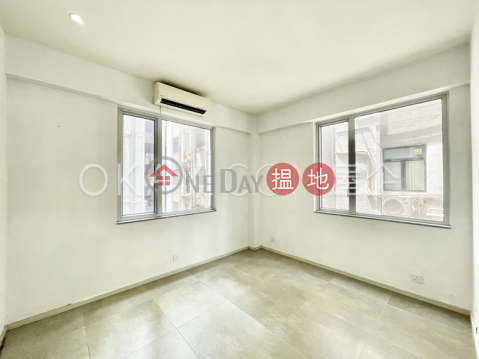 Efficient 3 bedroom with balcony | For Sale | Cleveland Mansion 加甯大廈 _0