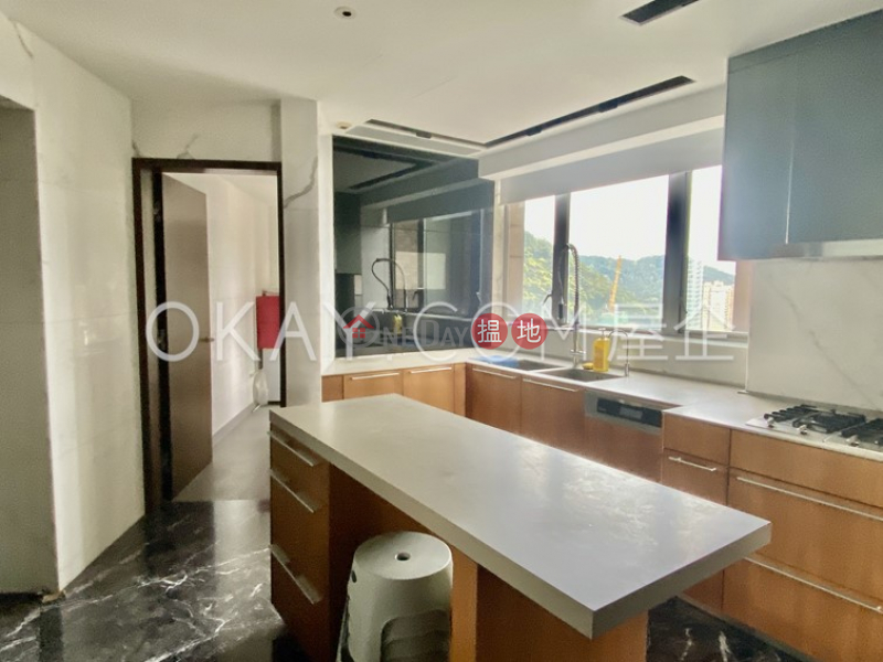 Unique 4 bedroom with balcony & parking | Rental | 39 Conduit Road 天匯 Rental Listings