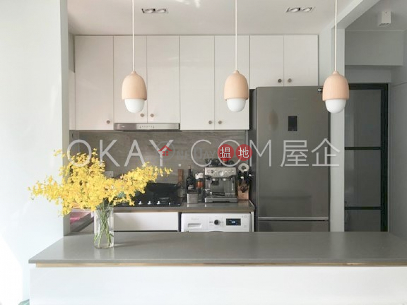 HK$ 29,500/ month | Tai Pak Terrace, Western District Cozy 2 bedroom on high floor | Rental